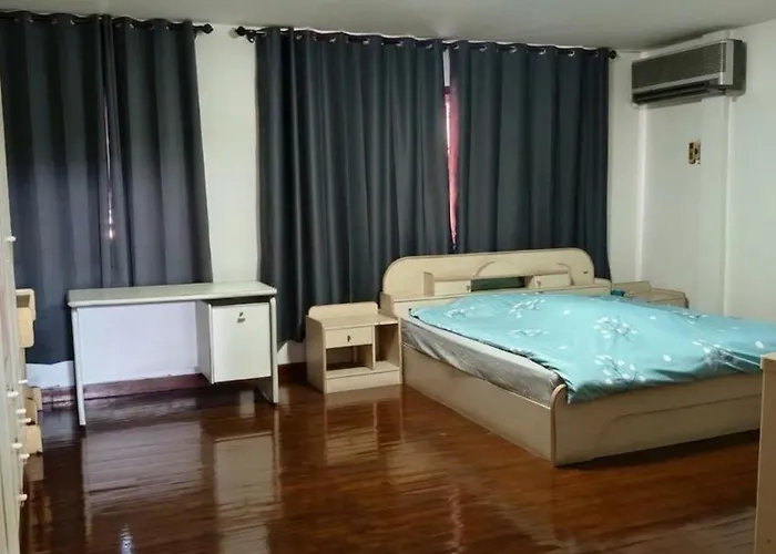 174 Latphrao64 Lane2 * Bangkok